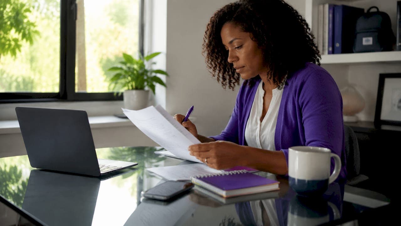 Resume Summary Section: Role, Tips & Examples